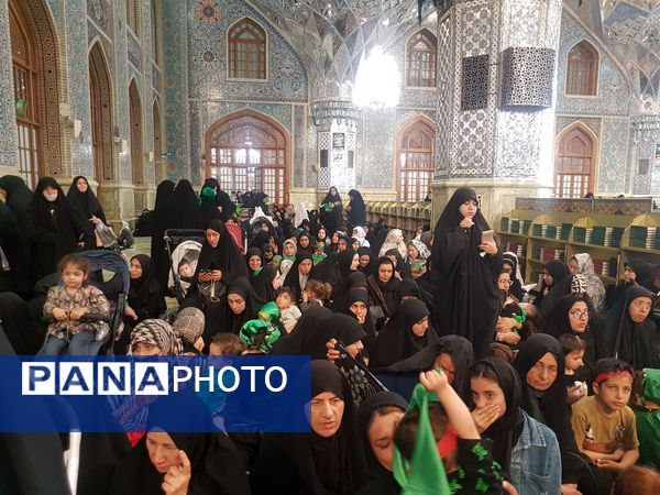 برگزاری بزرگترین اجتماع شیرخوارگان حسینی در حرم مطهر رضوی