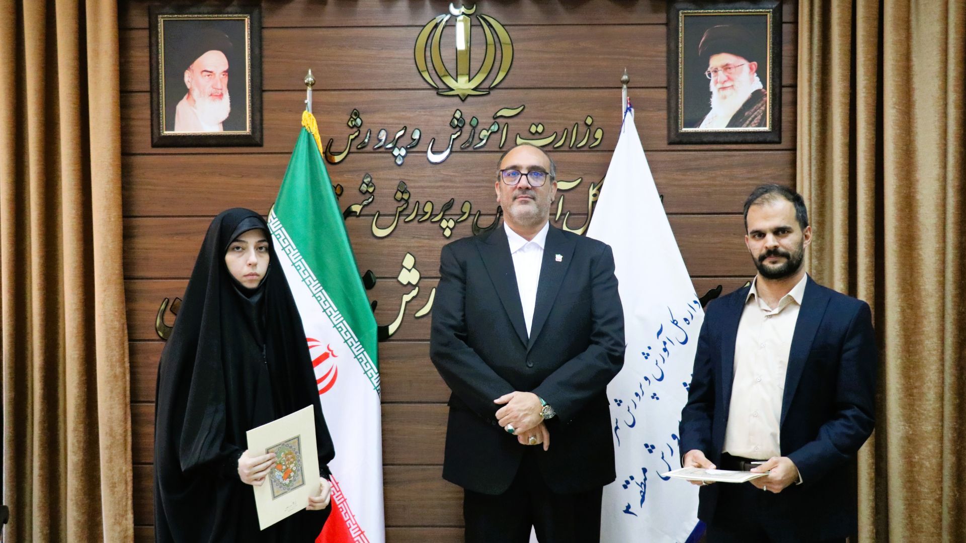 گزینش کن مهم سلامت اداری و ارتقای کیفیت نیروی انسانی است