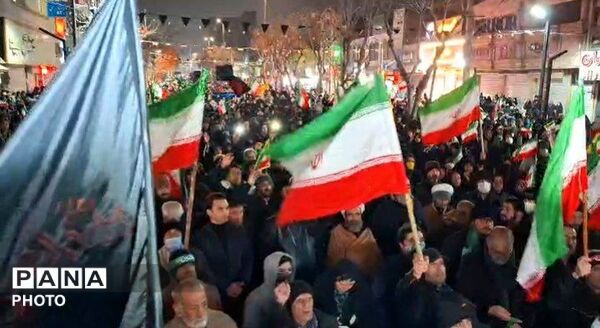 نهمین شب راهپیمایی خون‌خواهی رهبر شهید انقلاب در فردیس