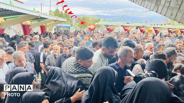 تشییع پیکر شهید ناو دنا «حاج اصغر مسلمی مهنی» در جیرفت