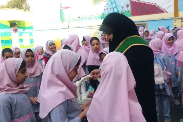 سه‌شنبه مهدوی در مدرسه شاهد فاطمه الزهرا(س)
