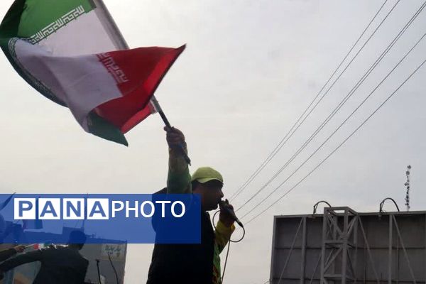 تجدید میثاق مردم ولایتمدار قرچک در راهپیمایی ۲۲ بهمن