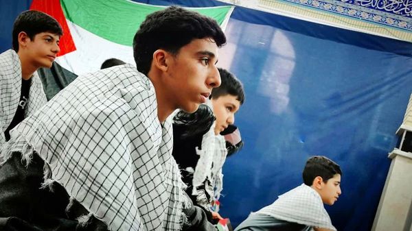 مراسم جشن عبادت دانش‌آموزان پسر در شهرستان ملارد