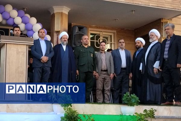 آیین نواختن زنگ سال تحصیلی جدید در قرچک