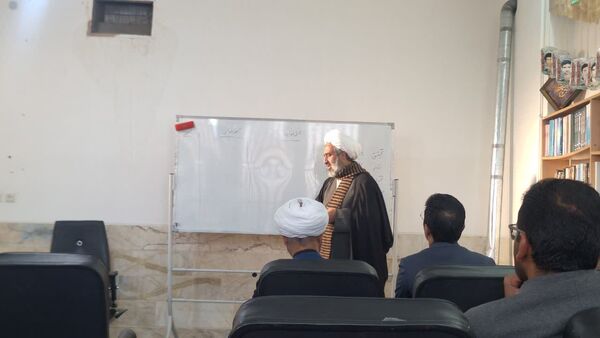 جلسه توانمندسازی معلمان پرورشی در مروست