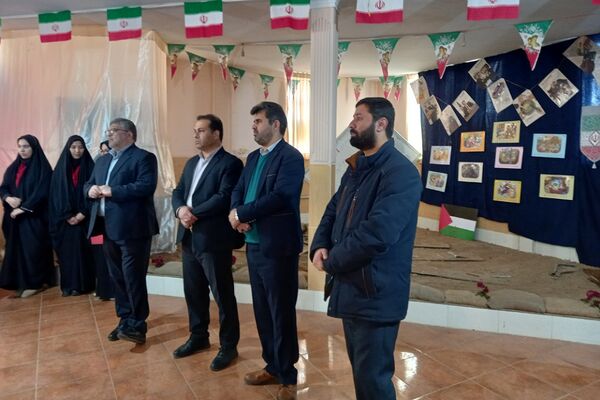 اجرای طرح ملی مدرسهٔ انقلاب در دبیرستان شهدای محراب شهرستان قرچک 