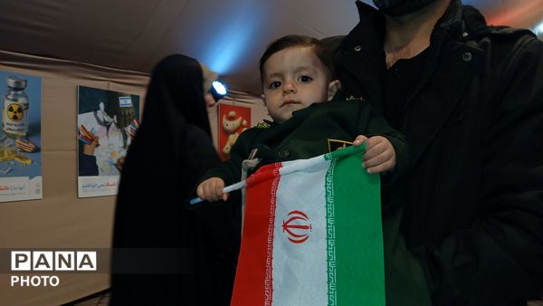 میدان جانباز تبلوری از اتحاد و مقاومت مردم مشهد برای حفظ میهن