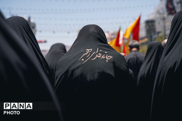 تشییع پیکر رهبر شهید انقلاب در مشهد مقدس-۳
