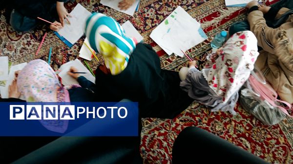 برپایی غرفه کودک در نمازجمعه شهرستان کاشمر 