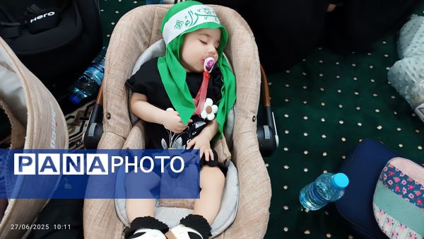 زمزمه‌های «یا علی‌اصغر(ع)» در مصلی زنجان طنین‌انداز شد