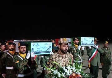روایت پرواز آخر؛ آیین استقبال از مسافران آسمانی در چهارمحال‌و بختیاری