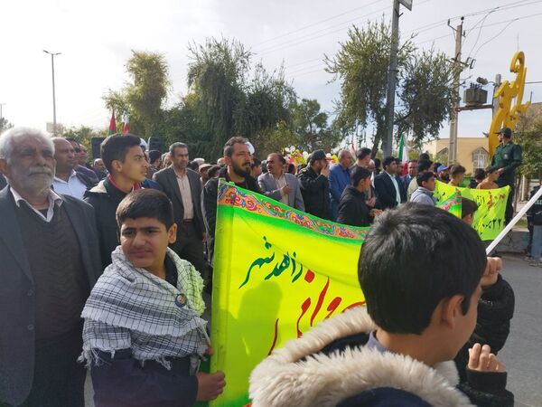 راهپیمایی ۲۲ بهمن همزمان با سراسر کشور