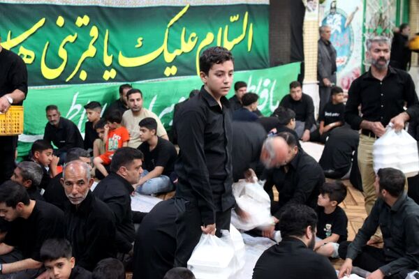 مراسم سوگواری ابا عبدالله در هیات رزمندگان اسلام شهرستان خرامه 