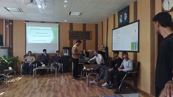 جلسه انجمن های ورزشی دبیرستان شاهد ابوذر غفاری 