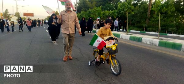 دوچرخه هایی در راه میهن