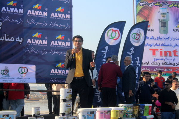 پیاده‌روی خانوادگی در بوشهر