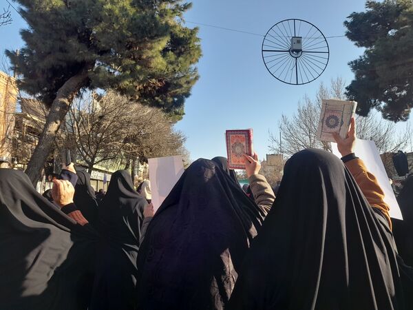 راهپیمایی و تشییع شهدای امنیت نیشابور