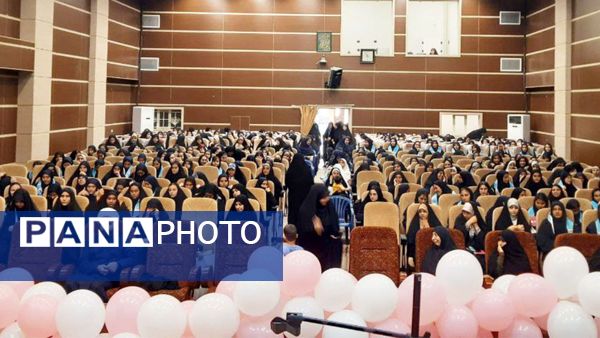 مراسم جشن روز دختر به‌مناسبت ولادت با سعادت حضرت معصومه(س) در شهر ساوه 