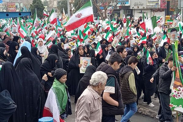 تجدید میثاق مردم ولایتمدار قرچک در راهپیمایی ۲۲ بهمن