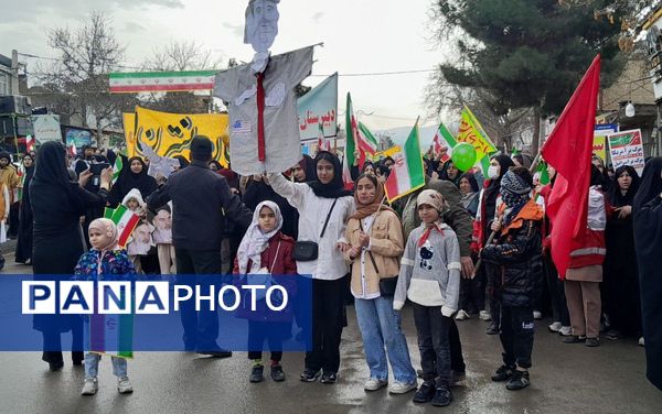 گلستانی از غرور در سملقان؛ موج حضور مردم در جشن انقلاب