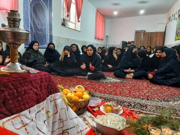 بزرگداشت شب یلدا  در آموزشگاه مرحوم صفری شهرستان خلیل آباد 