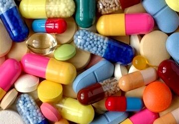 ابلاغ ۱۵ راهنمای استاندارد خدمت و تجویز دارو به مراکز درمانی