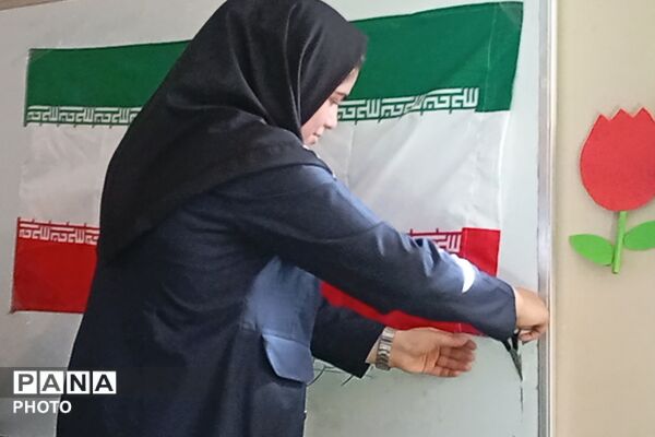 جشن میلاد حضرت زینب(س) با حضور خادمان رضوی