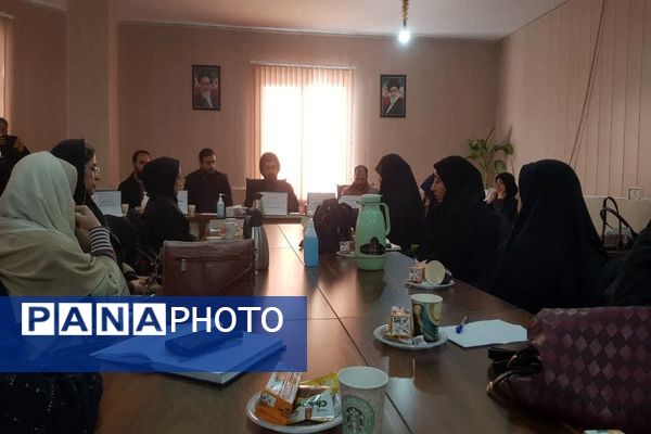 جلسه بصیرت افزایی 9 دی معاونین پرورشی رودهن