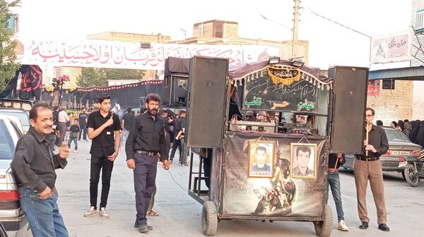 از کوچه تا خیابان، شهر بن غرق در عزای حسین بن علی(ع)