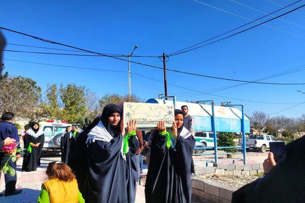  استقبال از شهدای گمنام در دبیرستان فرهیختگان شهرستان باشت