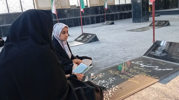 محفل انس با قرآن و یادواره «شهید احمد محمد مشلب» در شهر بن