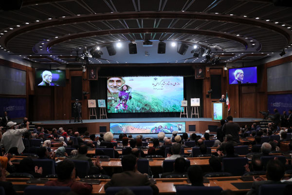  ایران با همه سلایق و قومیت‌های متنوع متعلق به همه ایرانیان است