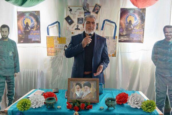 برگزاری نمادین رویداد مدرسه‌ای نوجهان در دبیرستان هفده شهریور شهرستان فیروزکوه