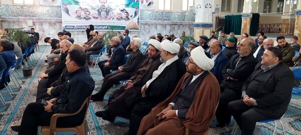 آیین غبارروبی ضریح مطهر حضرت علی‌بن‌امام‌محمدباقر(ع) 