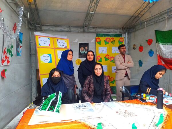 حضور دانش‌آموزان ملاردی در راهپیمایی روز سیزده آبان 