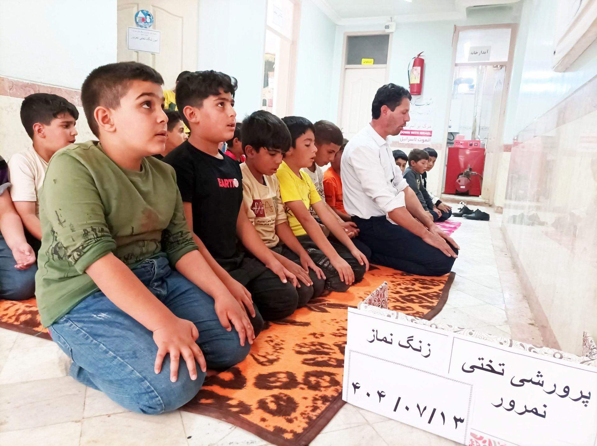 زنگی که با اذان معنا می‌گیرد