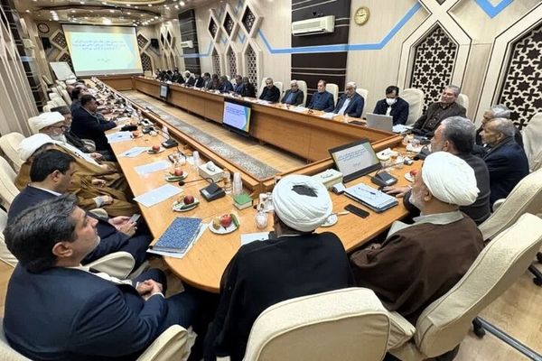 13 عضو اصلی و علی‌البدل هیئت اجرایی انتخابات شهرستان قم انتخاب شدند