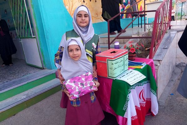 برگزاری جشن عاطفه‌ها در مدارس دخترانه شهرستان پیشوا