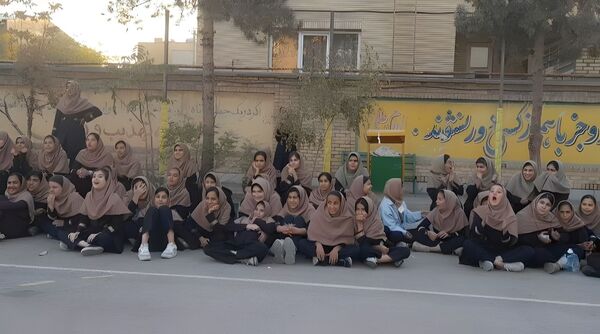 المپیاد ورزشی درون مدرسه ای در دبیرستان نورالهدی ناحیه ۷ مشهد