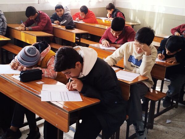 امتحانات نوبت اول در دبیرستان میثاق 
