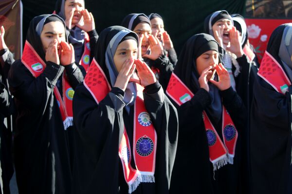 گذری بر ۱۳ آبان نیشابور 