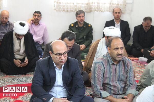 دیدار مسئولان سملقان با امام جمعه شهرستان در هفته دفاع مقدس
