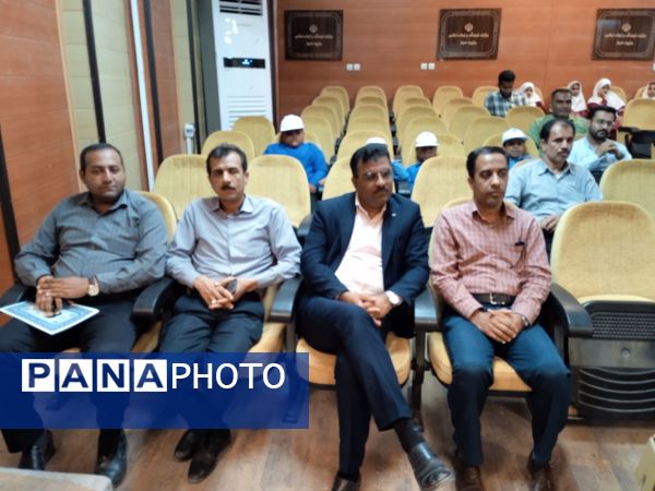 اختتامیه طرح سفیران سلامت در جزیره هرمز 