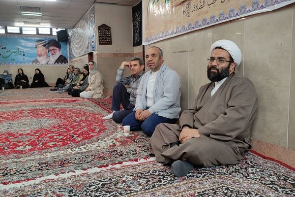سلسله جلسات گفتمان دینی و مشاوره خانواده در هنرستان موفقیان