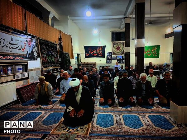 محفل انس با قرآن به یاد رهبر شهید انقلاب