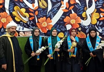 دانش‌آموزان پیشتاز با غبارروبی مزار شهدابا آرمان‌های والای شهدا تجدید پیمان کردند