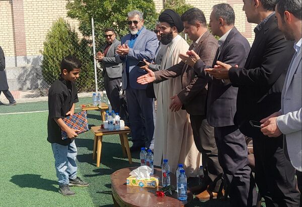 آیین افتتاحیه «میدان پویا» با محوریت خانواده پویا و ورزش پدر و پسری در فیروزکوه