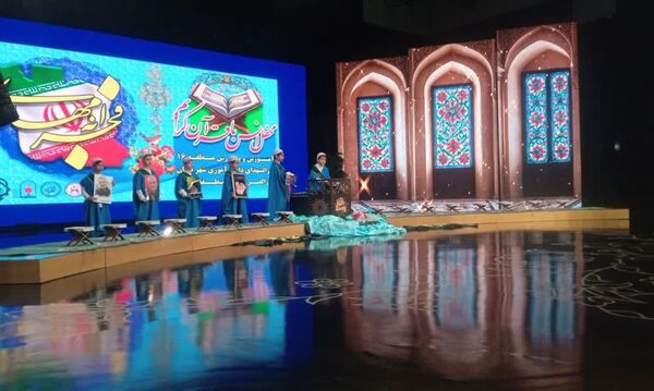 هم‌نوا شدن دل‌ها با آیات وحی در محفل انس با قرآن کریم