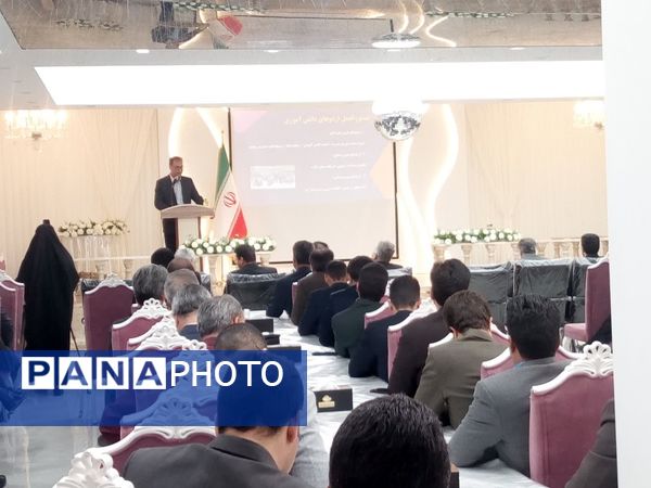 ویژه برنامه در مسیر دانایی در کاشمر