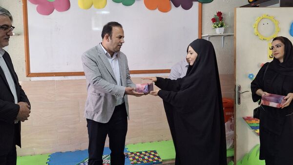 افتتاح اتاق بازی و یادگیری ویژه دانش آموزان در روستای چیچکلو اسلامشهر